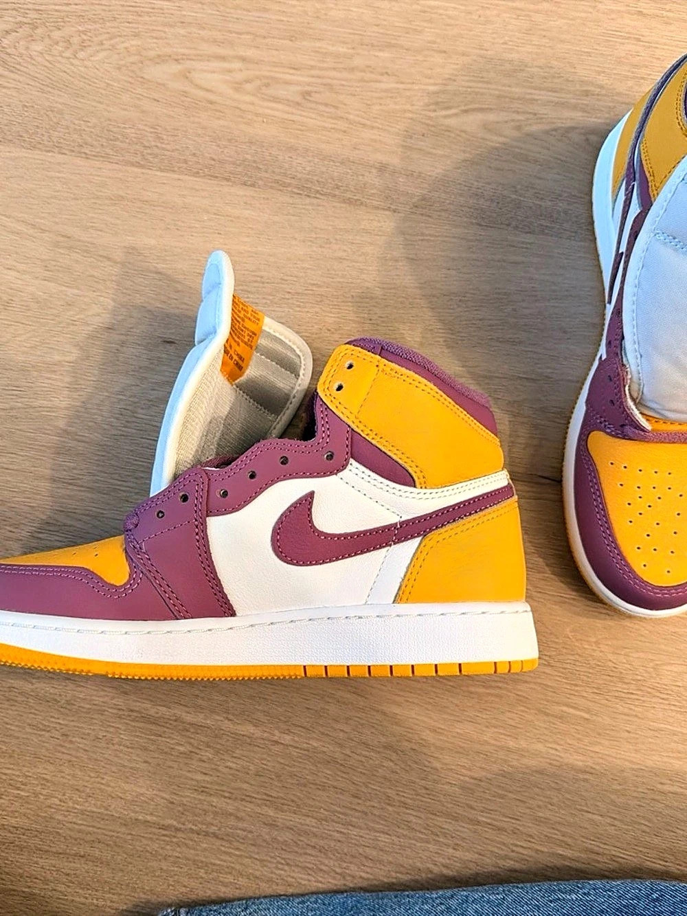 Nike Color Block Sneakers Purple & Yellow Like New